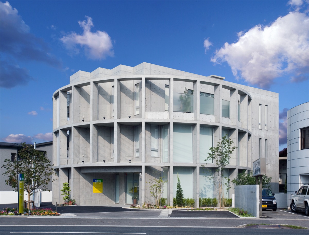 岡眼科クリニック